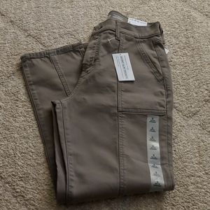 Old navy sky hi straight pants size 6